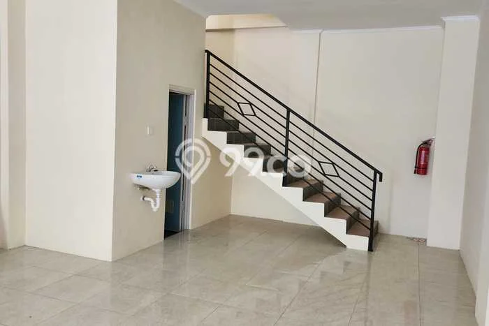Ruko Dijual di Prime Area Badung Luas 210m2 Ruko Dijual di Prime Area Badung Luas 210m2