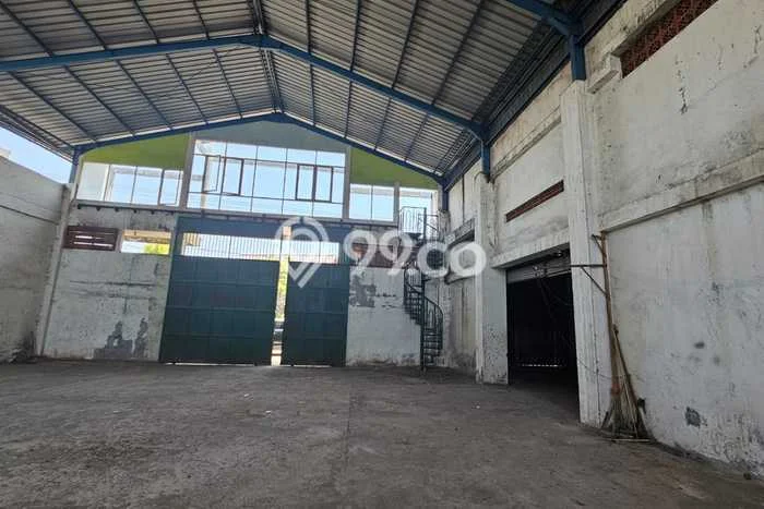 Unit Gudang disewakan di Buduran Sidoarjo dengan LT 711m2 / LB 480m2 Unit Gudang disewakan di Buduran Sidoarjo dengan LT 711m2 / LB 480m2