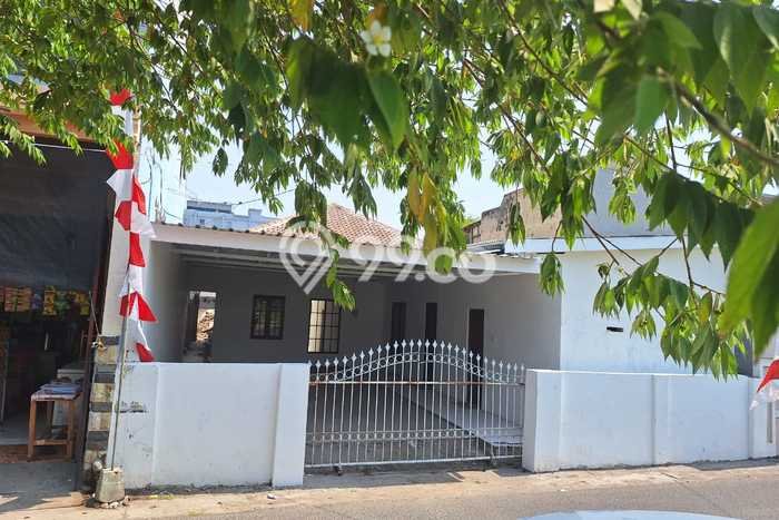 Rumah Modern 6 KT LT 250m2 di Jenggolo Rumah Modern 6 KT LT 250m2 di Jenggolo