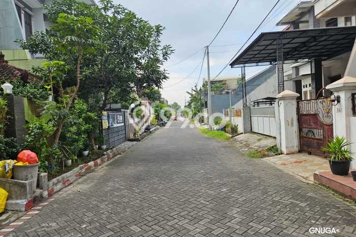 Tanah di Taman, Sidoarjo Luas 300m2 Dijual Segera Tanah di Taman, Sidoarjo Luas 300m2 Dijual Segera