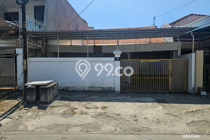 Rumah Sewa Surabaya LT 180m2 LB 120m2 Area Dukuh Kupang Rumah Sewa Surabaya LT 180m2 LB 120m2 Area Dukuh Kupang