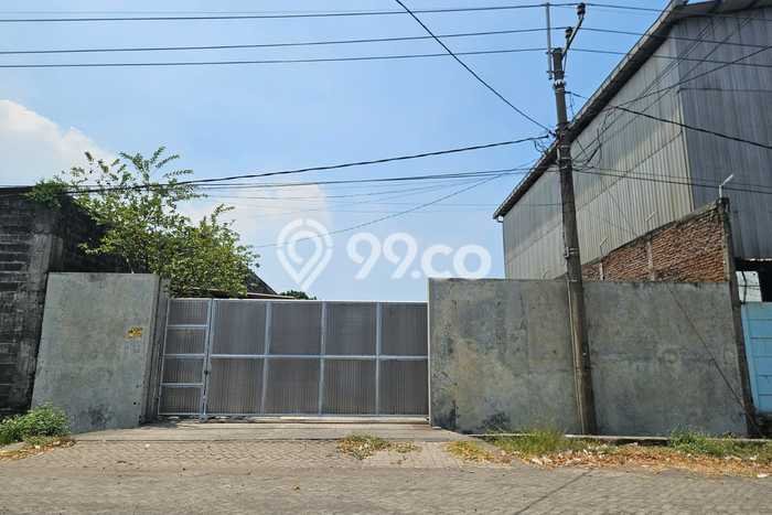 Disewakan Tanah Lokasi Strategis di Taman Sidoarjo 3260m2 Disewakan Tanah Lokasi Strategis di Taman Sidoarjo 3260m2