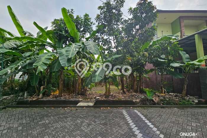 Tanah di Taman, Sidoarjo Luas 300m2 Dijual Segera Tanah di Taman, Sidoarjo Luas 300m2 Dijual Segera