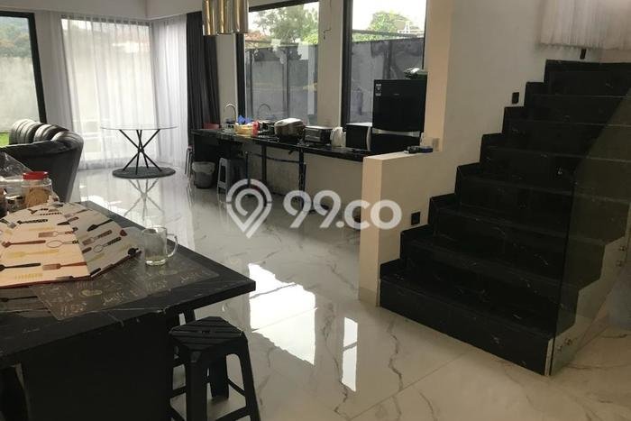 Rumah Eksklusif Dijual LT 278m2 di Cidadap, Bandung Rumah Eksklusif Dijual LT 278m2 di Cidadap, Bandung