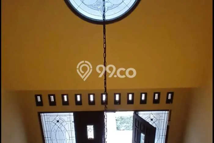 Disewakan! Rumah 4 Kamar Tidur &
5 Kamar Mandi di Riau, Bandung Disewakan! Rumah 4 Kamar Tidur &
5 Kamar Mandi di Riau, Bandung