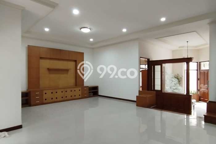 Sewa Rumah Harga Terjangkau di Setra Duta Bandung Punya 3 Kamar Tidur Sewa Rumah Harga Terjangkau di Setra Duta Bandung Punya 3 Kamar Tidur
