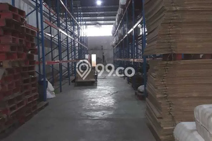 Gudang untuk Disewa di Pusat Bandung Luas Bangunan 3350m2 Gudang untuk Disewa di Pusat Bandung Luas Bangunan 3350m2