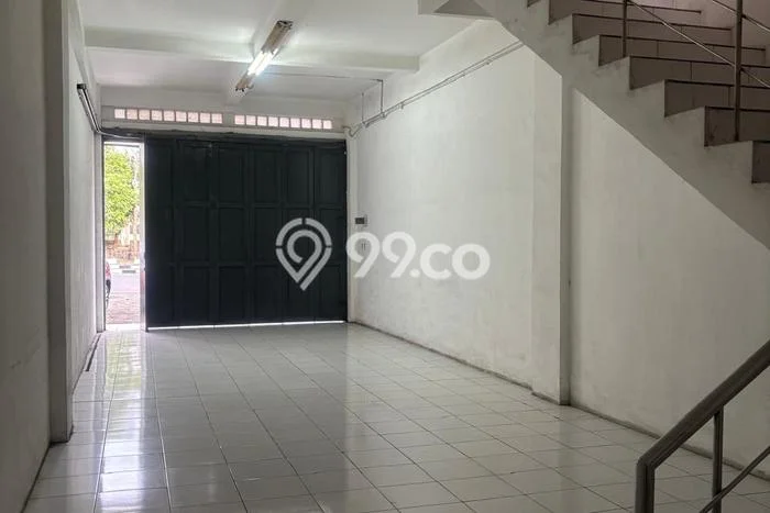 Disewakan Ruko di Pusat Kota Bandung Ramai Strategis Disewakan Ruko di Pusat Kota Bandung Ramai Strategis