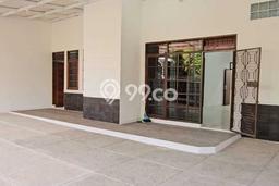 Lokasi strategis! Rumah siap huni disewakan di Batununggal LB 150m2 Lokasi strategis! Rumah siap huni disewakan di Batununggal LB 150m2