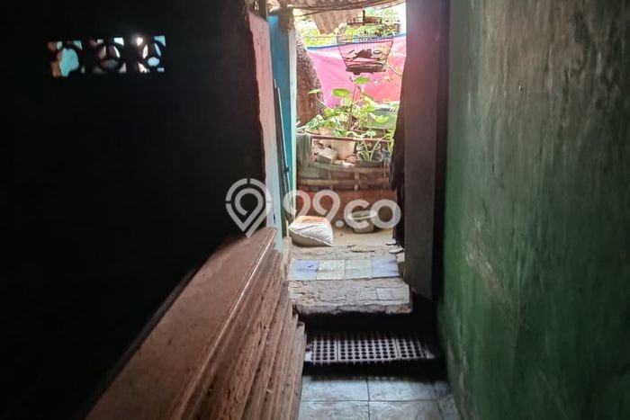 Dijual Rumah 6 Kamar Lokasi Ideal Nyaman dan Strategis di Harjamukti Dijual Rumah 6 Kamar Lokasi Ideal Nyaman dan Strategis di Harjamukti