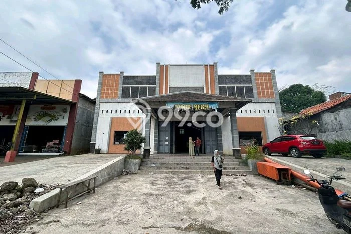 Unit Gudang Strategis di Sumber, Cirebon Potensi Bisnis Besar Unit Gudang Strategis di Sumber, Cirebon Potensi Bisnis Besar