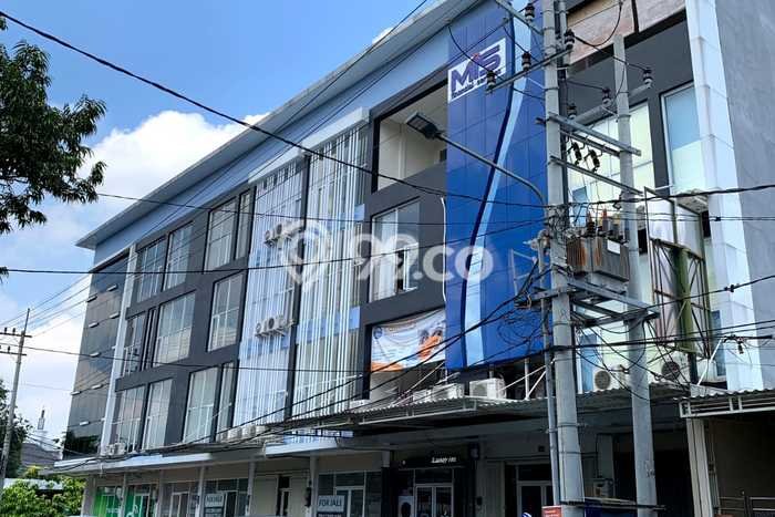 Ruko Dijual di Prime Area Surabaya Luas 200m2 Ruko Dijual di Prime Area Surabaya Luas 200m2