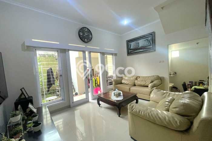 Rumah Mewah Siap Huni LT 223m2 di Kiaracondong, Bandung Rumah Mewah Siap Huni LT 223m2 di Kiaracondong, Bandung