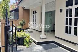 Disewakan! Rumah 5 Kamar Tidur &
2 Kamar Mandi di Panjer, Denpasar Disewakan! Rumah 5 Kamar Tidur &
2 Kamar Mandi di Panjer, Denpasar