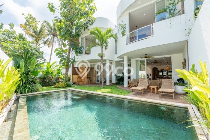 Vila Kawasan Kediri, Area 271m2m², Lokasi Premium, Tersedia Sekarang Vila Kawasan Kediri, Area 271m2m², Lokasi Premium, Tersedia Sekarang