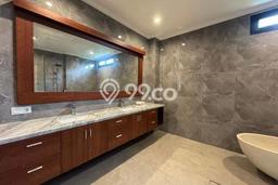 Vila Siap Huni di , Area 150m2m², For Rent Vila Siap Huni di , Area 150m2m², For Rent