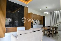SEWA TERBAIK! Vila Kawasan , Luas 150m2m², Akses ke Pusat Kota SEWA TERBAIK! Vila Kawasan , Luas 150m2m², Akses ke Pusat Kota