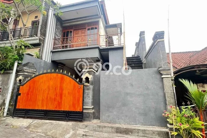 Disewakan! Rumah 3 Kamar Tidur &
3 Kamar Mandi di Batubulan, Gianyar Disewakan! Rumah 3 Kamar Tidur &
3 Kamar Mandi di Batubulan, Gianyar