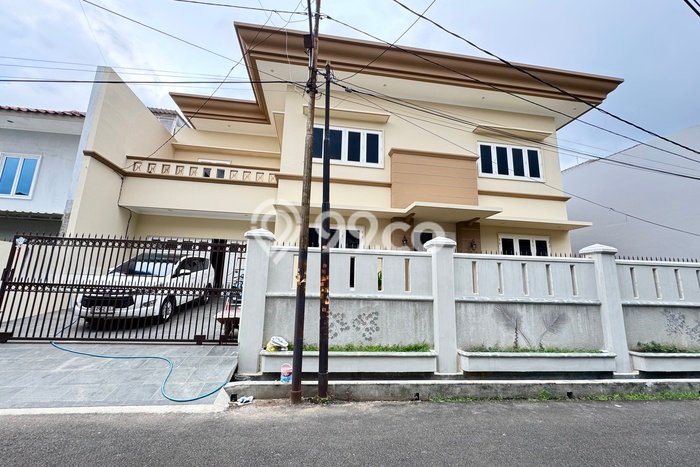 Hunian Mewah LB 600m2 Siap Huni Desain Elegan di Kedoya Baru, Jakarta Barat Hunian Mewah LB 600m2 Siap Huni Desain Elegan di Kedoya Baru, Jakarta Barat