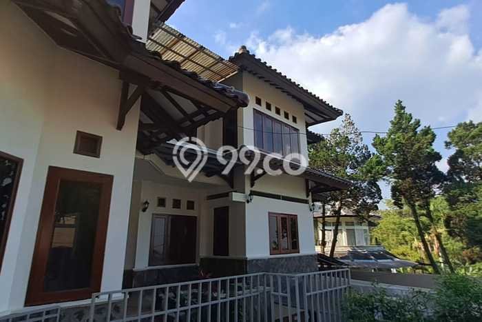 Rumah Luxury Modern Tanpa Renovasi di Cipaku Bandung Rumah Luxury Modern Tanpa Renovasi di Cipaku Bandung
