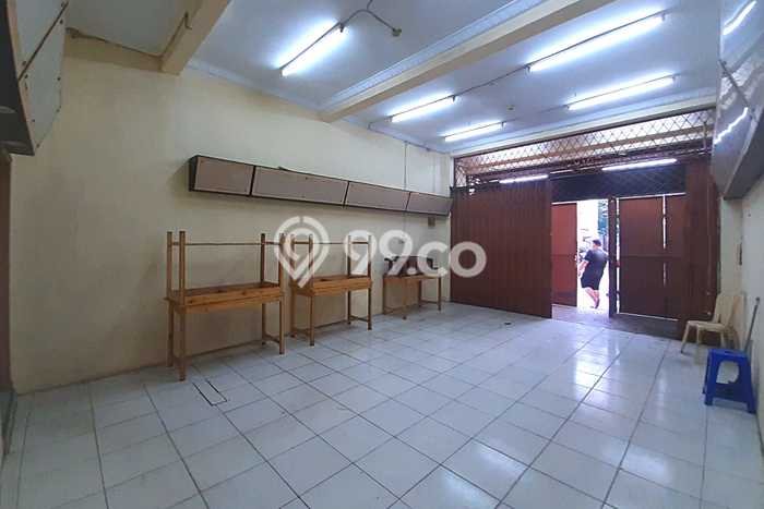 LOKASI SUPER STRATEGIS! Ruko Kawasan , Luas 150m2m², Prospek Pembeli LOKASI SUPER STRATEGIS! Ruko Kawasan , Luas 150m2m², Prospek Pembeli