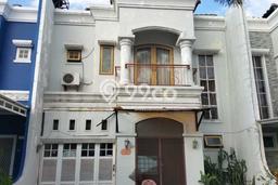 Rumah Elit Modern Tanpa Renovasi di Pegadungan Jakarta Barat Rumah Elit Modern Tanpa Renovasi di Pegadungan Jakarta Barat