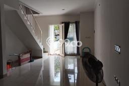 Rumah 2 KT 2 KM Newly Built di Duta Garden, Dekat Supermarket, Tangerang Rumah 2 KT 2 KM Newly Built di Duta Garden, Dekat Supermarket, Tangerang