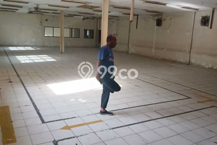 LOKASI SUPER STRATEGIS! Gudang di Bantar Gebang, Luas 6000m², Kawasan Komersial LOKASI SUPER STRATEGIS! Gudang di Bantar Gebang, Luas 6000m², Kawasan Komersial