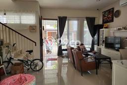 Jual Rumah Modern 3 KT di Green Lake City, Jakarta Barat Jual Rumah Modern 3 KT di Green Lake City, Jakarta Barat