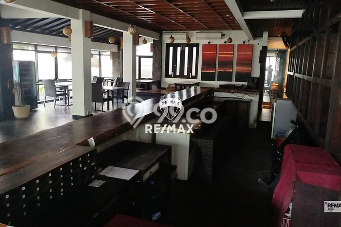 Disewakan Ruko di Kawasan Ramai Seminyak Luas 325m2 Disewakan Ruko di Kawasan Ramai Seminyak Luas 325m2