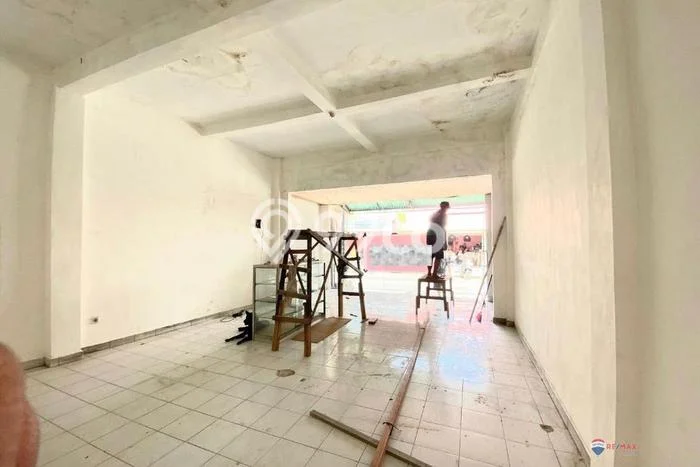 For Rent Ruko Kawasan Seminyak, Luas 50m², Kawasan Berkembang For Rent Ruko Kawasan Seminyak, Luas 50m², Kawasan Berkembang