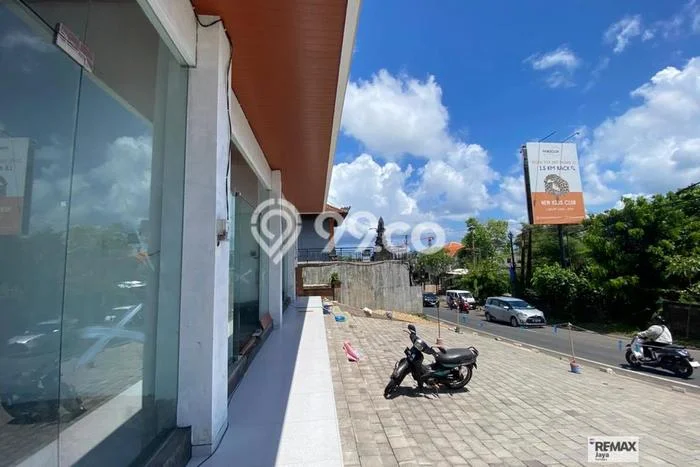 AREA PROSPEKTIF! Ruko di Uluwatu, Luas 54m2m², Sentra Perdagangan AREA PROSPEKTIF! Ruko di Uluwatu, Luas 54m2m², Sentra Perdagangan
