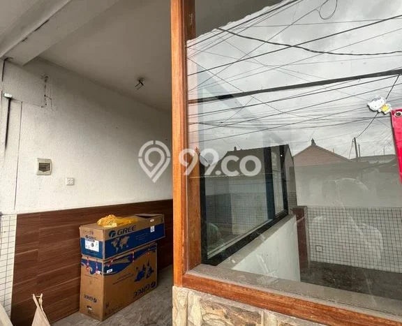 Disewakan Ruko Area Komersial Kawasan , Luas 28m2m², Siap Usaha Disewakan Ruko Area Komersial Kawasan , Luas 28m2m², Siap Usaha