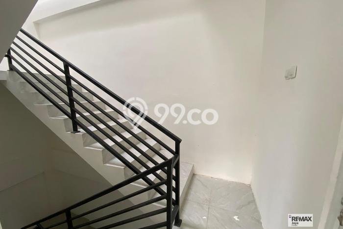 LOKASI STRATEGIS! Ruko di Kuta, Luas 144m², Akses Strategis LOKASI STRATEGIS! Ruko di Kuta, Luas 144m², Akses Strategis