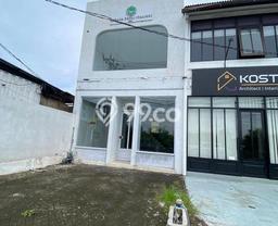Ruko Disewa di Badung dengan LB 200m2 Area Komersial Ramai Ruko Disewa di Badung dengan LB 200m2 Area Komersial Ramai