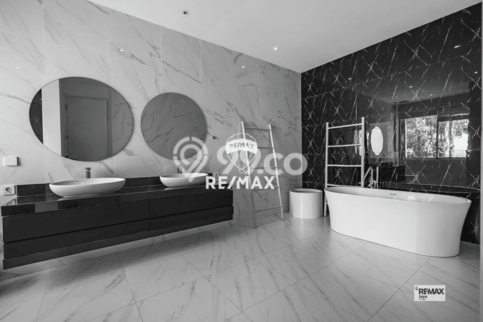 Vila di , Ukuran 716m2m², Area Strategis untuk bisnis Vila di , Ukuran 716m2m², Area Strategis untuk bisnis
