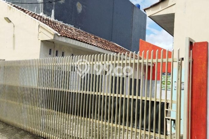 Unit Kost Dijual di Kedamaian dengan 15 Kamar Tidur & Luas Bangunan 250m2 Unit Kost Dijual di Kedamaian dengan 15 Kamar Tidur & Luas Bangunan 250m2