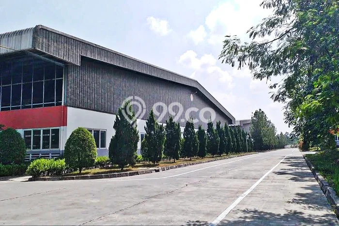 Gudang disewakan lokasi strategis Karawang Timur Karawang 10000m2 Gudang disewakan lokasi strategis Karawang Timur Karawang 10000m2
