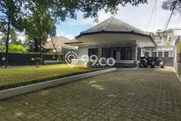 Rumah Luxury Modern Siap Huni di Diponegoro Bandung Rumah Luxury Modern Siap Huni di Diponegoro Bandung