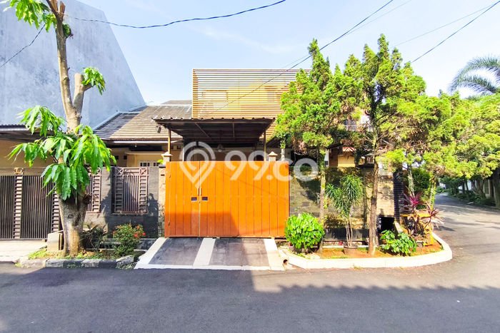 Dijual Cepat Rumah Bagus Siap Huni LB 250m2 di Ciputat, Tangerang Selatan Dijual Cepat Rumah Bagus Siap Huni LB 250m2 di Ciputat, Tangerang Selatan
