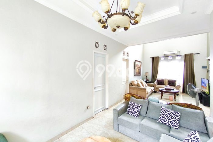 Rumah Mewah Dijual LT 207m2 di Kelapa Dua, Tangerang Rumah Mewah Dijual LT 207m2 di Kelapa Dua, Tangerang