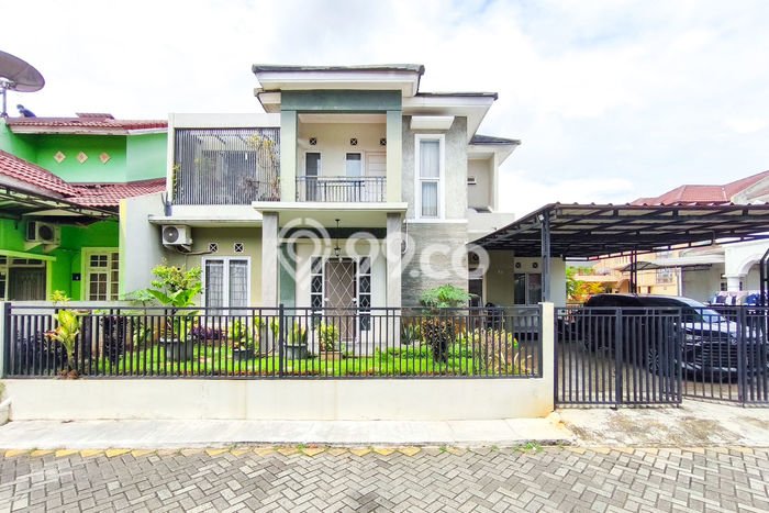 Rumah Mewah Dijual LT 207m2 di Kelapa Dua, Tangerang Rumah Mewah Dijual LT 207m2 di Kelapa Dua, Tangerang
