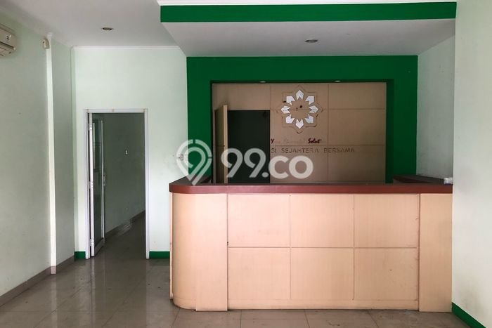 Unit Ruko disewakan di Batununggal Bandung dengan LT 150m2 / LB 236m2 Unit Ruko disewakan di Batununggal Bandung dengan LT 150m2 / LB 236m2