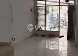 Disewakan! Rumah 3 Kamar Tidur &
2 Kamar Mandi di Muara Karang, Jakarta Utara Disewakan! Rumah 3 Kamar Tidur &
2 Kamar Mandi di Muara Karang, Jakarta Utara