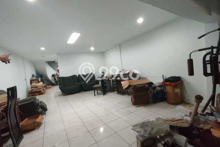 Ruko Bagus Dijual LB 200m2 Lokasi Strategis Jakarta Barat Area Cocok untuk Berbisnis Ruko Bagus Dijual LB 200m2 Lokasi Strategis Jakarta Barat Area Cocok untuk Berbisnis