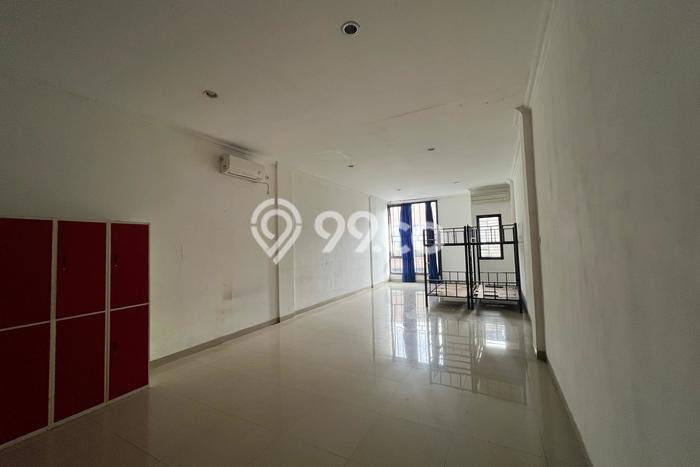 Unit Ruko Dijual di Jakarta Selatan LT 70m2 & LB 280m2 Unit Ruko Dijual di Jakarta Selatan LT 70m2 & LB 280m2