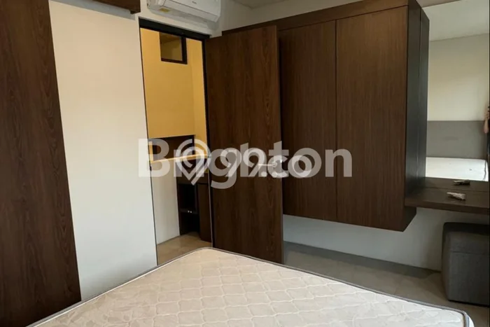 Disewakan! Rumah 3 Kamar Tidur &
2 Kamar Mandi di BSD, Tangerang Disewakan! Rumah 3 Kamar Tidur &
2 Kamar Mandi di BSD, Tangerang