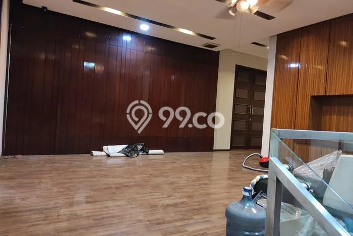 Rumah Disewakan Tangerang LT 333m2 LB 650m2 Kawasan Banjar Wijaya Rumah Disewakan Tangerang LT 333m2 LB 650m2 Kawasan Banjar Wijaya