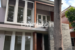 Rumah sewa siap huni 4 KT di Alam Sutera, Tangerang Rumah sewa siap huni 4 KT di Alam Sutera, Tangerang