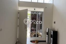 Rumah Modern 2 Kamar LT 96m2 di Taman Kopo Indah Rumah Modern 2 Kamar LT 96m2 di Taman Kopo Indah